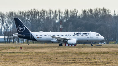 D-AIZI - Lufthansa Airbus A320