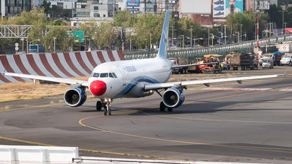 XA-VIP - Interjet Airbus A320