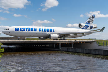 N542KD - Western Global Airlines McDonnell Douglas MD-11F