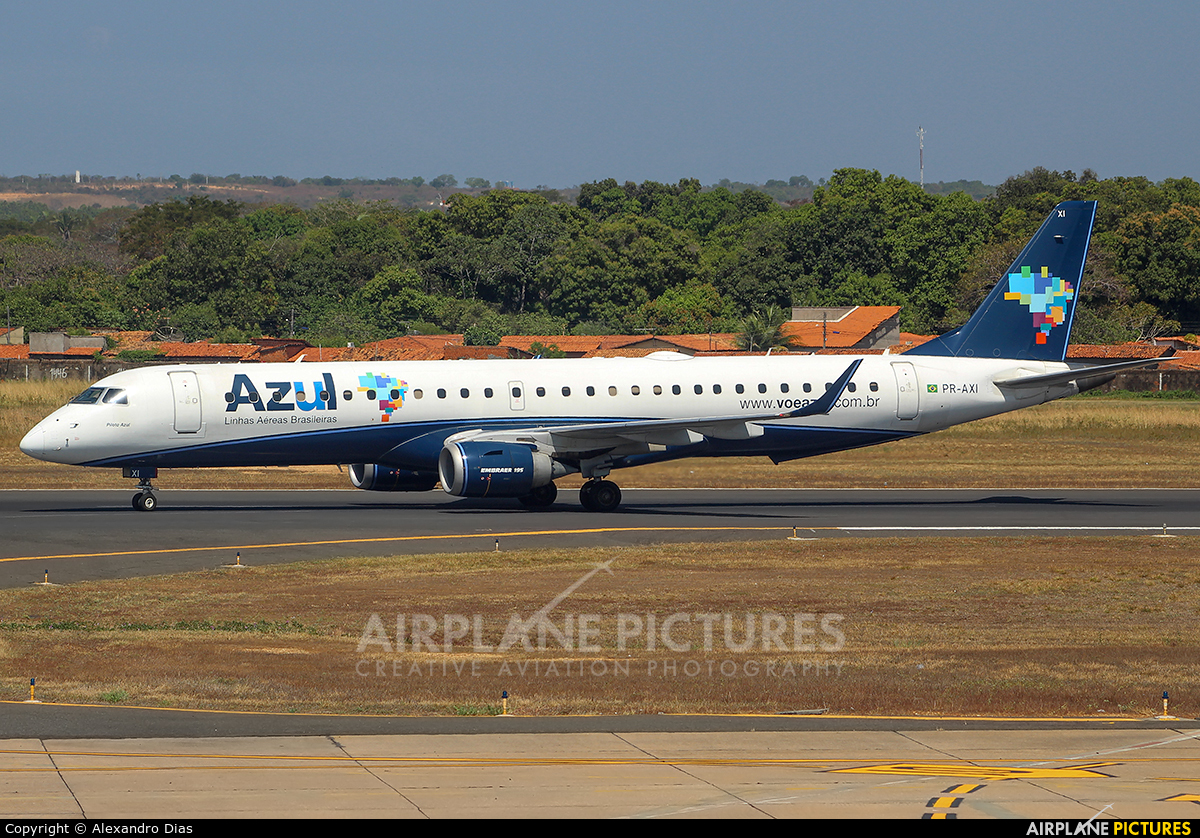 Azul Linhas Aéreas PR-AXI aircraft at Teresina Airport