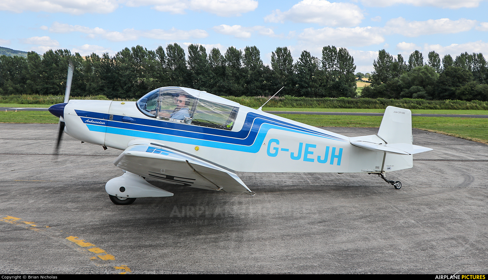 Private G-JEJH aircraft at Welshpool
