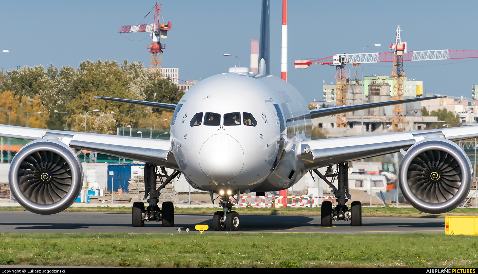 LOT - Polish Airlines SP-LSD aircraft at Warsaw - Frederic Chopin