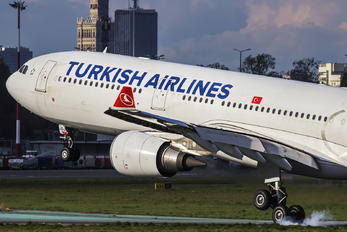 TC-JOJ - Turkish Airlines Airbus A330-300