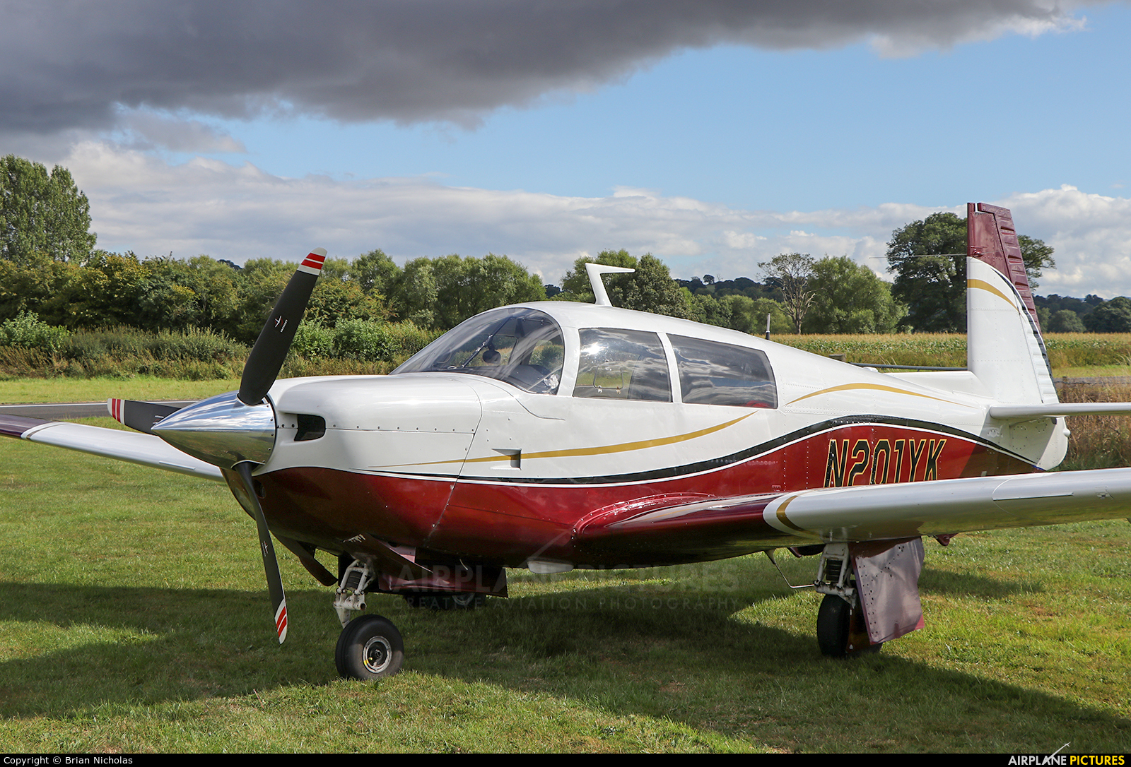 Private N201YK aircraft at Welshpool