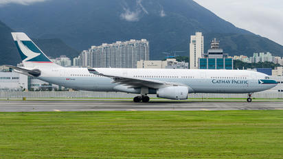 B-HLO - Cathay Pacific Airbus A330-300