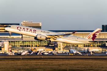 A7-ALJ - Qatar Airways Airbus A350-900