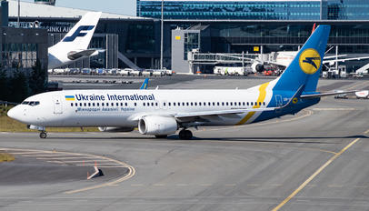 UR-UIA - Ukraine International Airlines Boeing 737-800