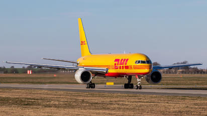 D-ALEN - DHL Cargo Boeing 757-200F