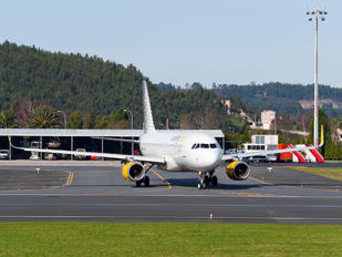EC-MDZ - Vueling Airlines Airbus A320