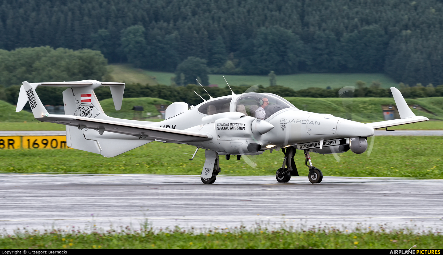 Diamond Aircraft Industries OE-VRX aircraft at Zeltweg