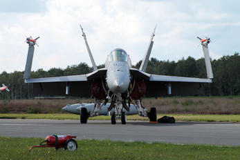 HN-416 - Finland - Air Force McDonnell Douglas F-18C Hornet