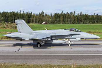 HN-455 - Finland - Air Force McDonnell Douglas F-18C Hornet