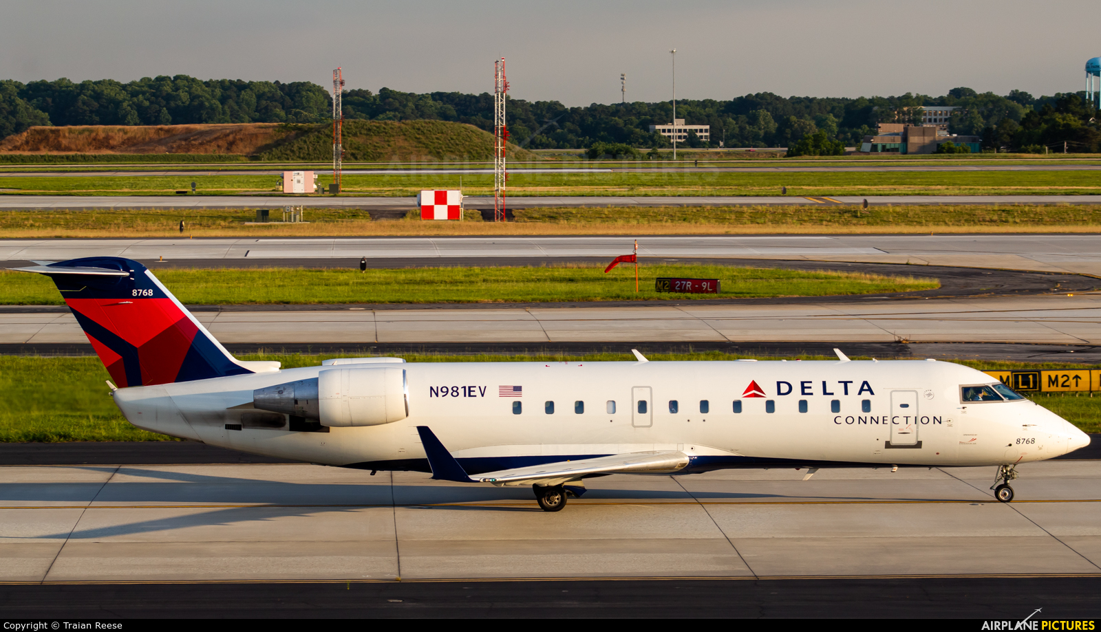 Delta Connection N981EV aircraft at Atlanta - Hartsfield-Jackson Intl