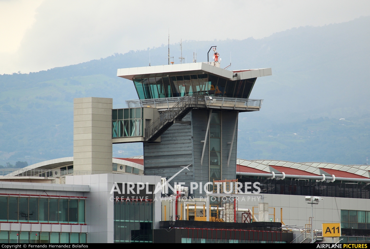 - Airport Overview MROC aircraft at San Jose - Juan Santamaría Intl