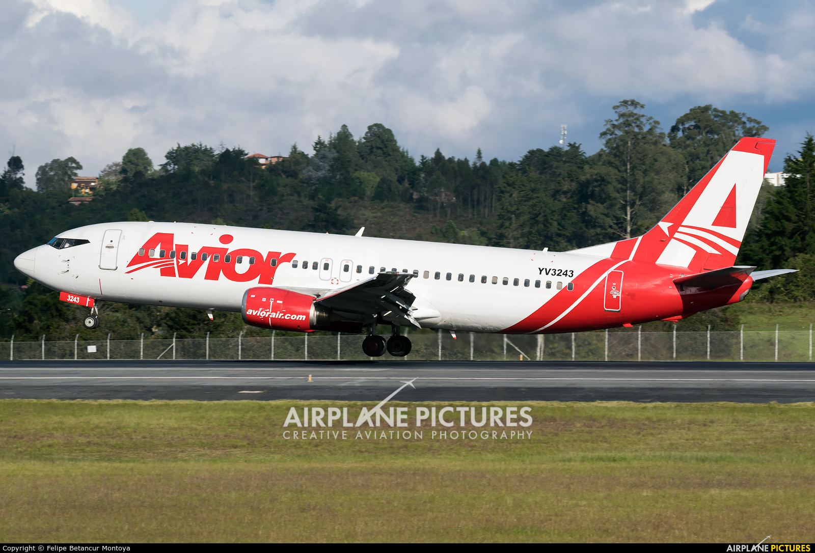 Avior Airlines YV3243 aircraft at Medellin - Jose Maria Cordova Intl
