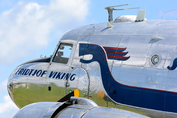 SE-CFP - SAS - Flygande Veteraner Douglas DC-3