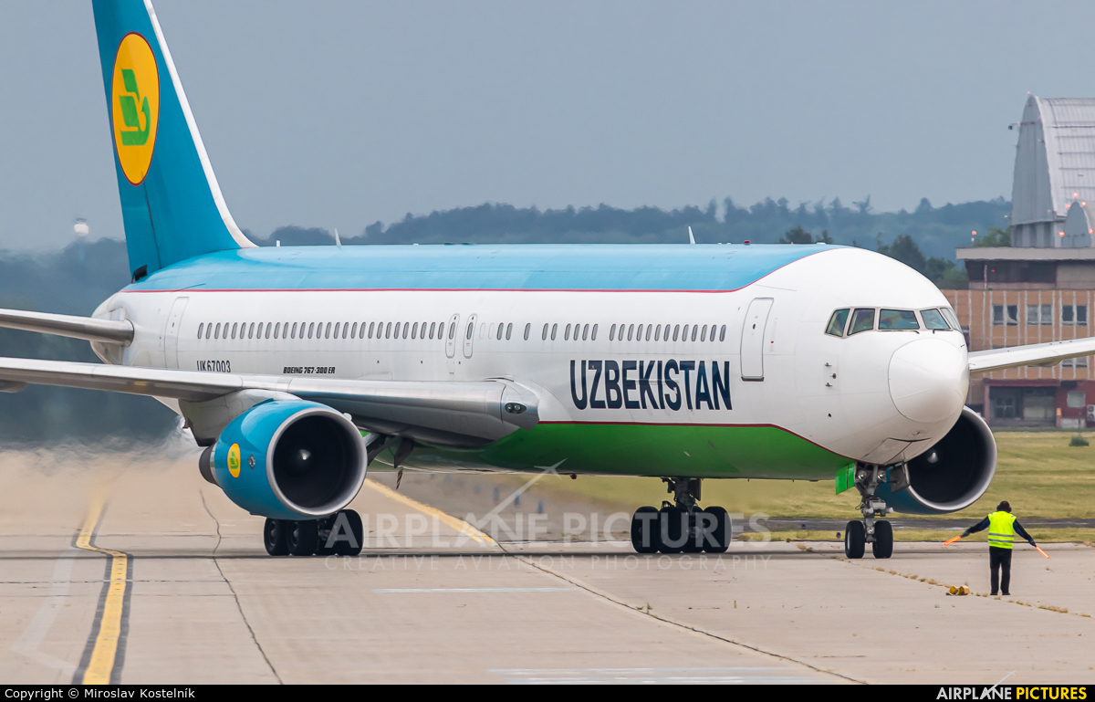 Uzbekistan Airways UK67003 aircraft at Ostrava Mošnov