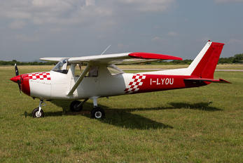 I-LYOU - Private Cessna 152