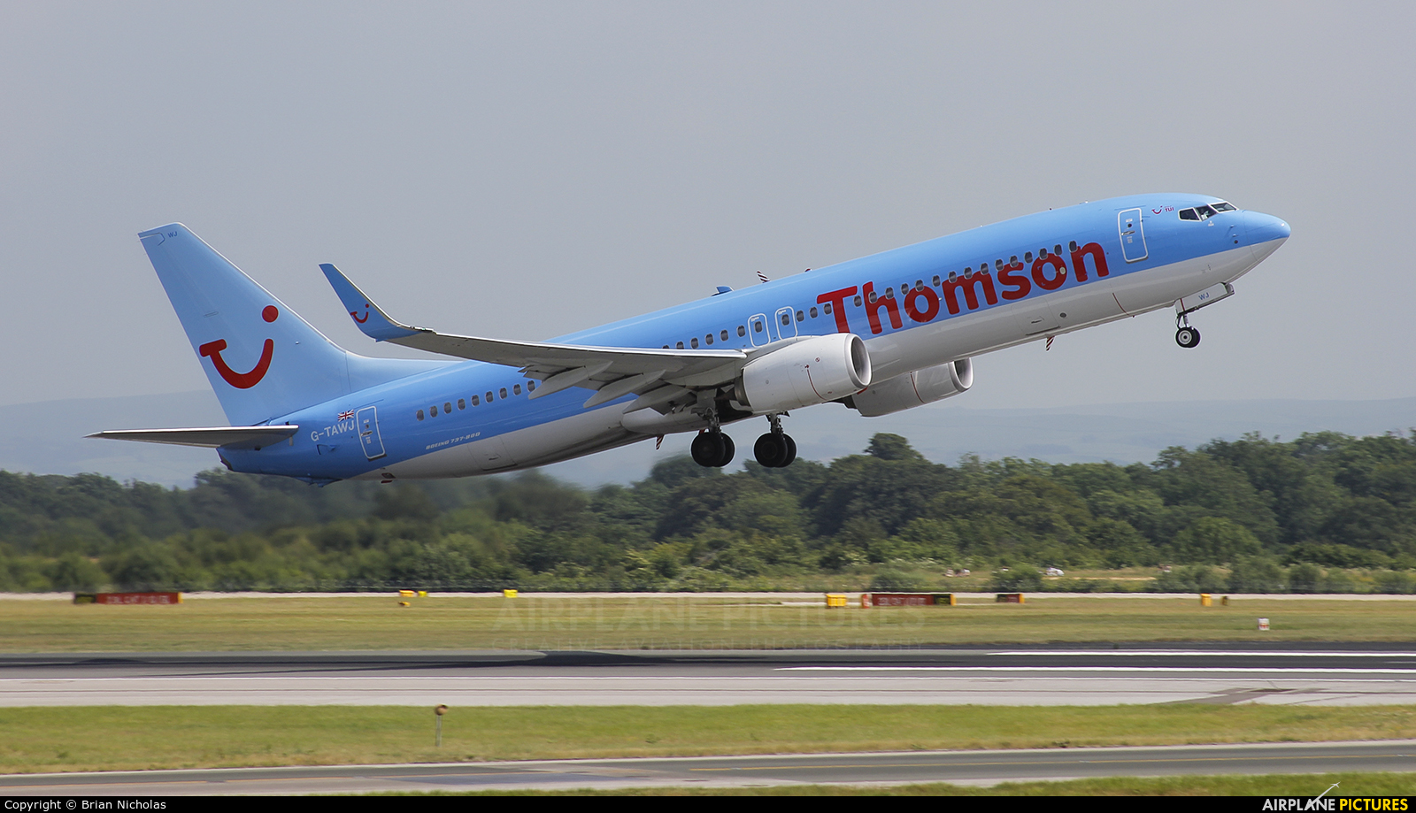 Thomson/Thomsonfly G-TAWJ aircraft at Manchester