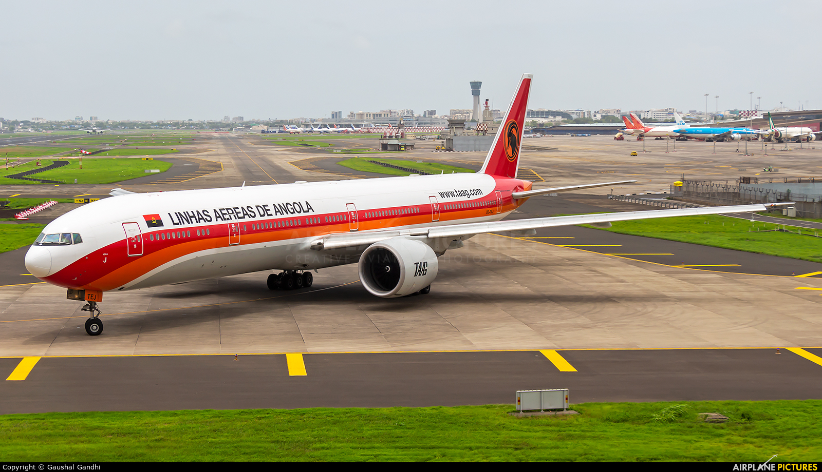 TAAG - Angola Airlines D2-TEJ aircraft at Mumbai - Chhatrapati Shivaji Intl