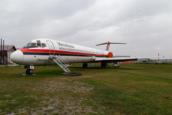 I-SMEL - Meridiana McDonnell Douglas MD-82