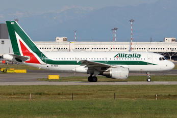 EI-IMO - Alitalia Airbus A319