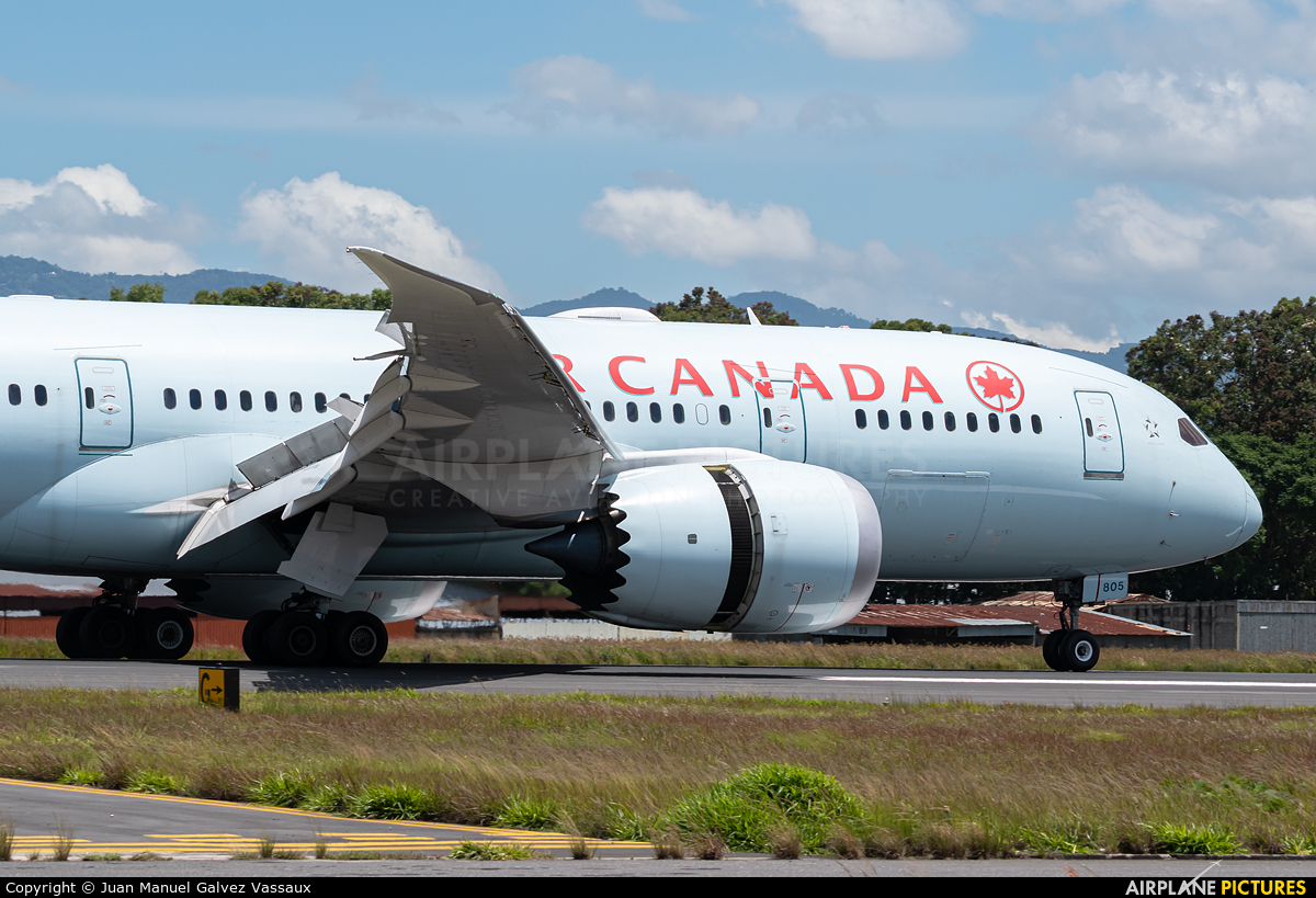 Air Canada C-GHPX aircraft at Guatemala - La Aurora