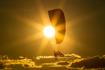 - - Private Unknown paramotor