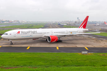 VQ-BGL - Royal Flight Boeing 777-31H(ER)