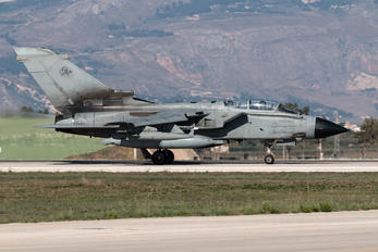 MM7043 - Italy - Air Force Panavia Tornado - IDS