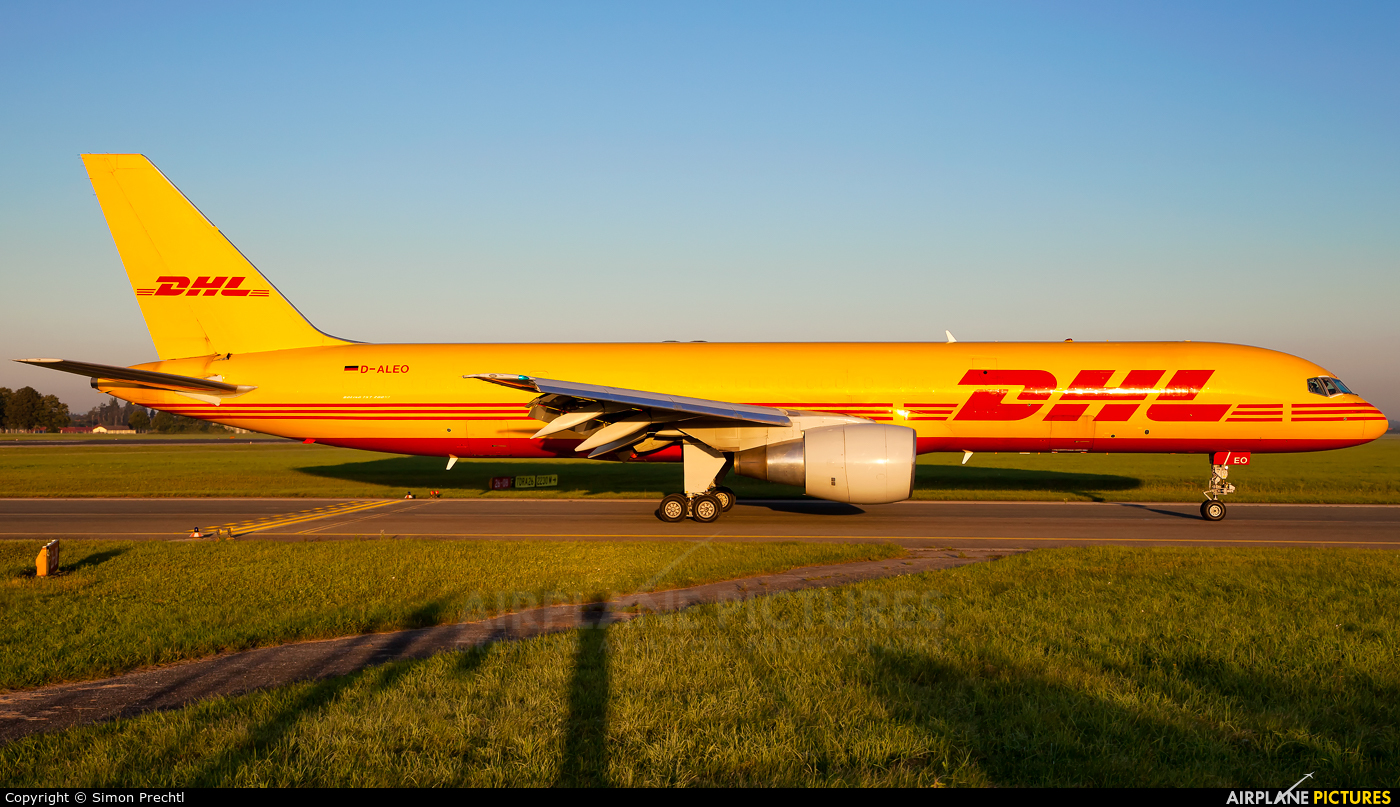DHL Cargo D-ALEO aircraft at Linz