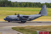 USAF Lockheed C-130 visited Vilnius title=