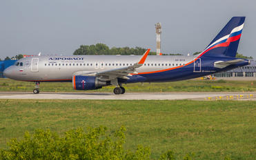 VP-BTO - Aeroflot Airbus A320