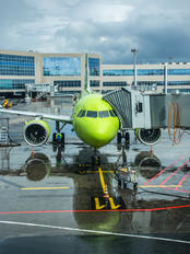 VQ-BGT - S7 Airlines Airbus A320 NEO