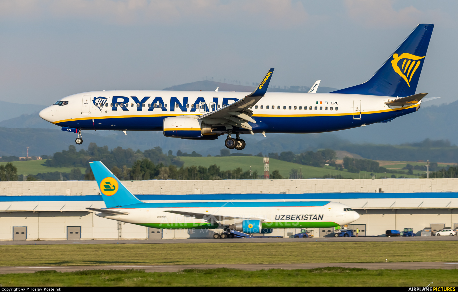 Ryanair EI-EPC aircraft at Ostrava Mošnov
