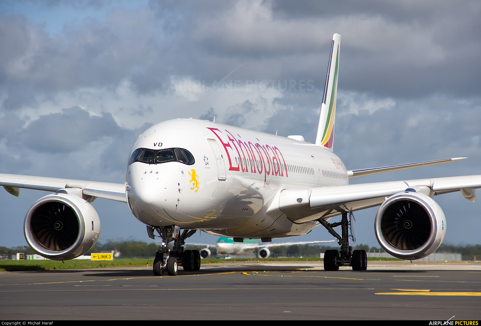 Ethiopian Airlines ET-AVD aircraft at Dublin