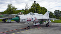 9106 - Poland - Air Force Mikoyan-Gurevich MiG-21MF aircraft