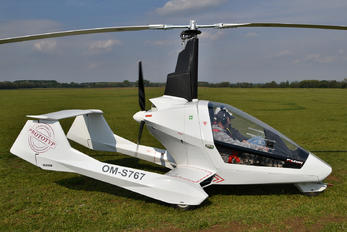 OM-S767 - Private Jokertrike Falcon Gyrocopter