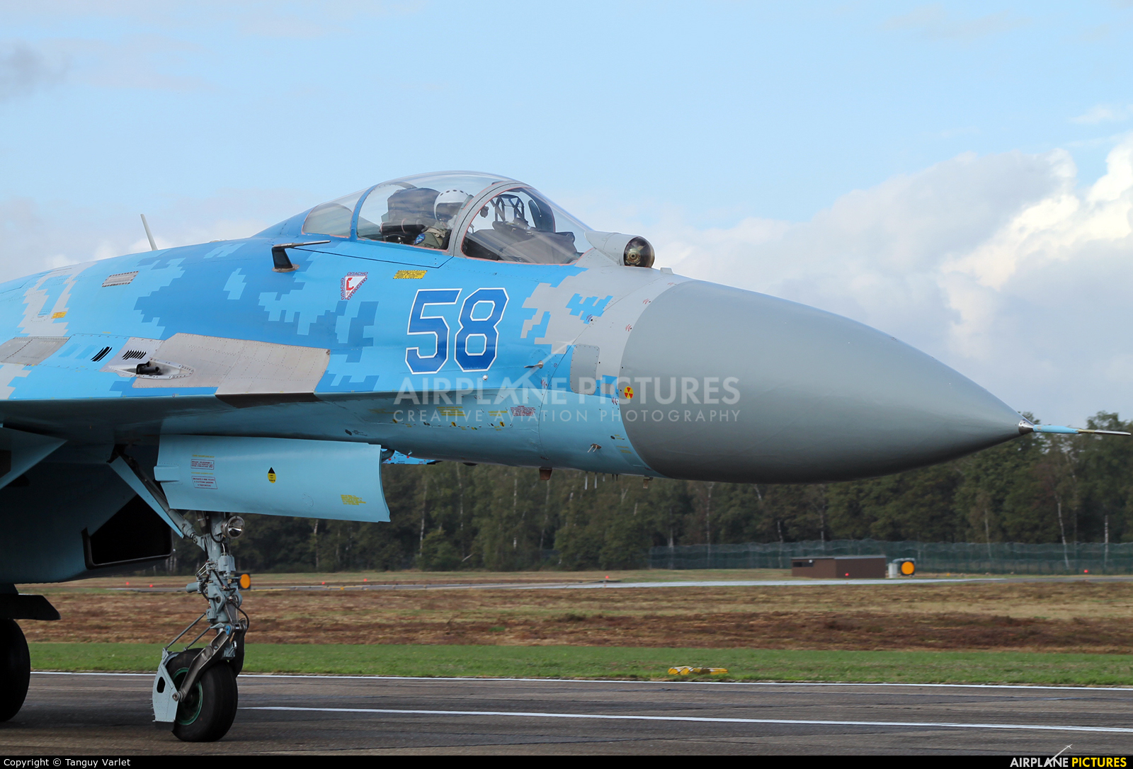 Ukraine - Air Force 58 aircraft at Kleine Brogel