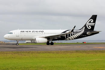 ZK-OXE - Air New Zealand Airbus A320