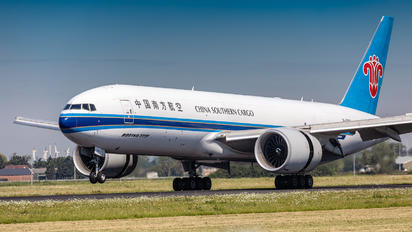 B-2028 - China Southern Cargo Boeing 777F