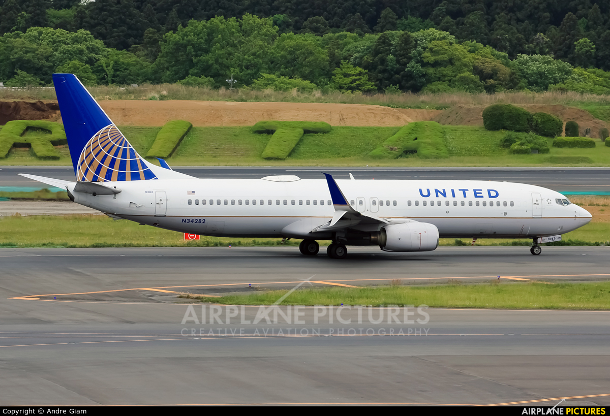 United Airlines N34282 aircraft at Tokyo - Narita Intl