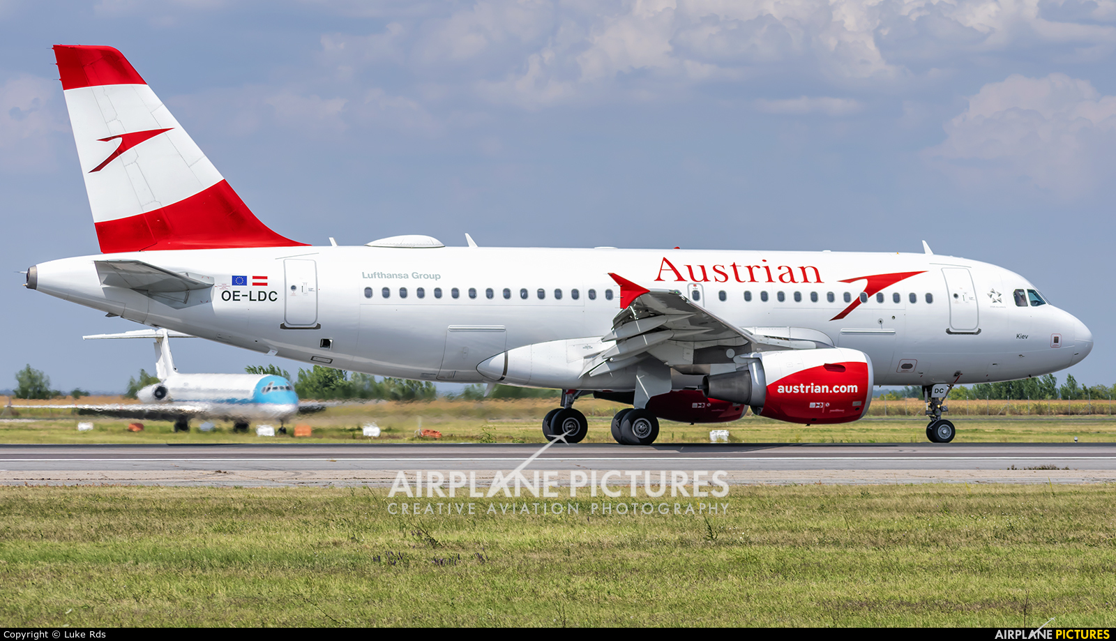 Austrian Airlines/Arrows/Tyrolean OE-LDC aircraft at Bucharest - Henri Coandă