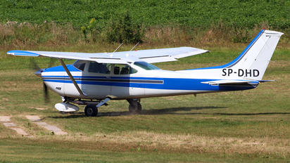 SP-DHD - Private Cessna 182 Skylane (all models except RG)