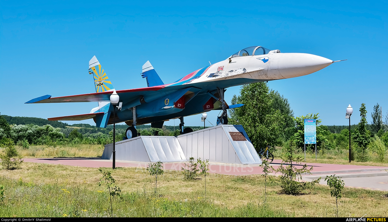 Russia - Air Force "Russian Knights" 27 aircraft at Off Airport - Russia