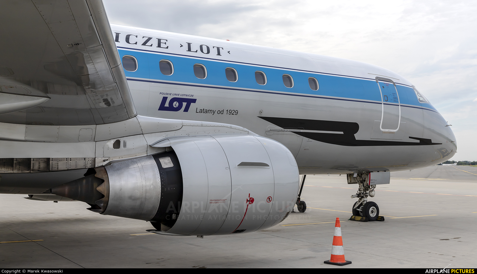 LOT - Polish Airlines SP-LIM aircraft at Warsaw - Frederic Chopin