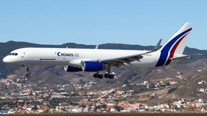 EC-NHF - Cygnus Air Boeing 757-200F