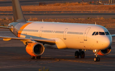YL-LCX - SmartLynx Airbus A321