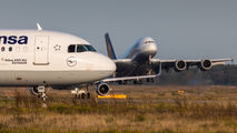 D-AIRM - Lufthansa Airbus A321 aircraft