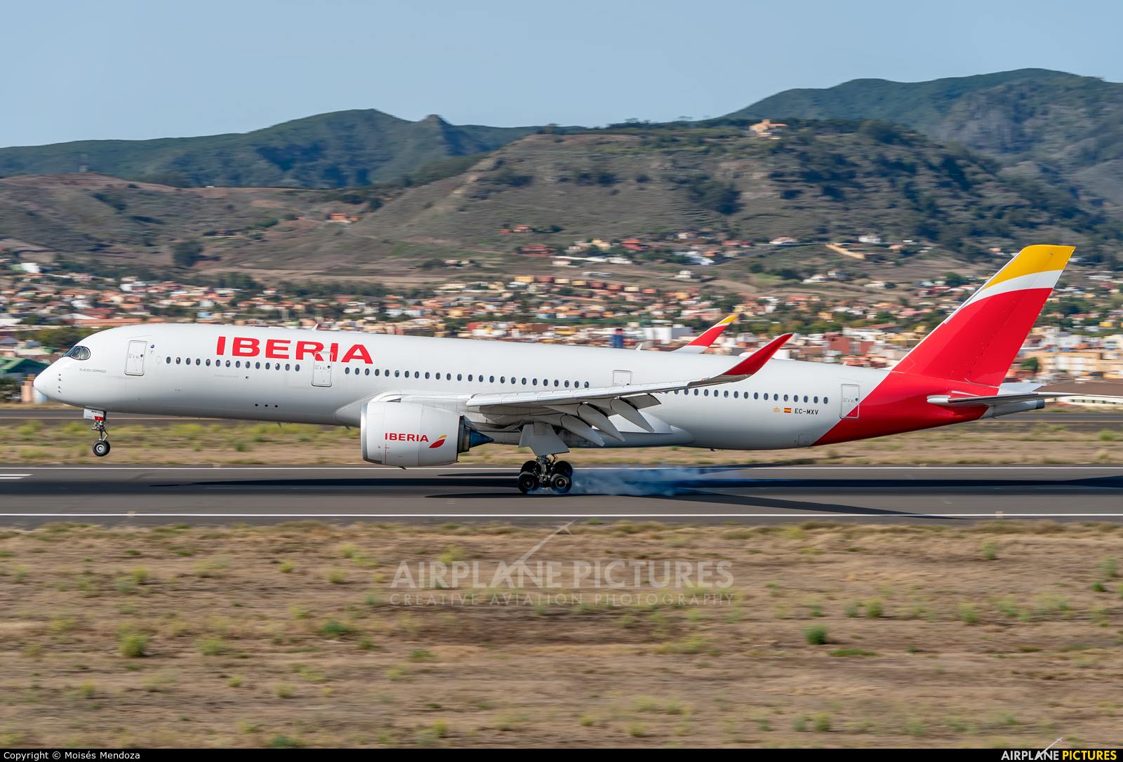 Iberia EC-MXV aircraft at Tenerife Norte - Los Rodeos